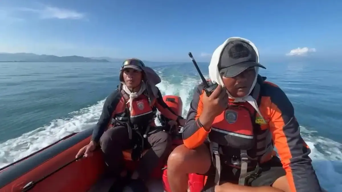 Pencarian hari ketiga belum menunjukkan hasil untuk dua bocah hanyut terseret arus, Rasyid dan Zafran Al Malik Akbar, di Pantai Ulakkarang, Kota Padang. (Kantor SAR Kelas A Padang)