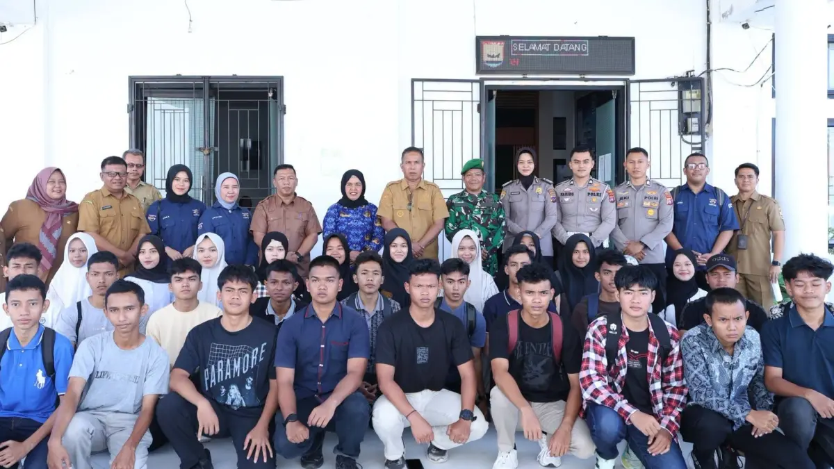 Sebanyak 55 peserta ikuti bimbel sekolah kedinasan gratis di Pariaman. Program Progul ini menyasar pelajar kurang mampu tembus seleksi ASN, Senin (20/4/2026).