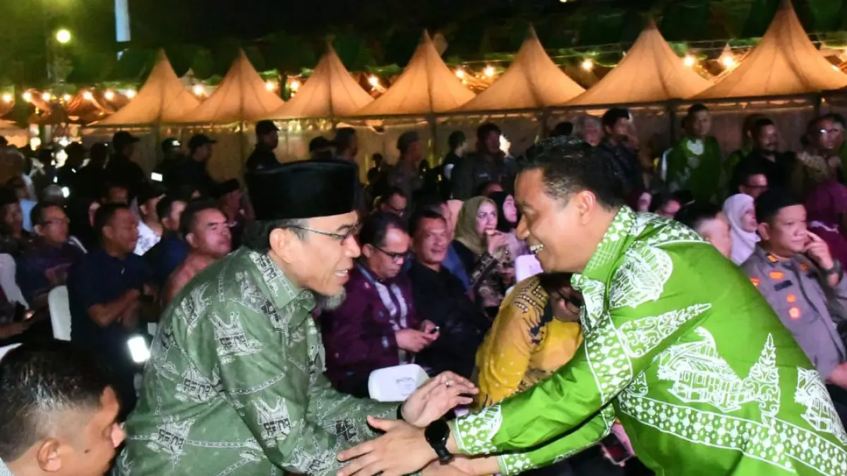 Wawako Padang Maigus Nasir bersama para kepala daerah saat pembukaan Banda Aceh Experience City Expo 2026, rangkaian Raker Komwil I APEKSI di Banda Aceh.(Foto: Prokopim)