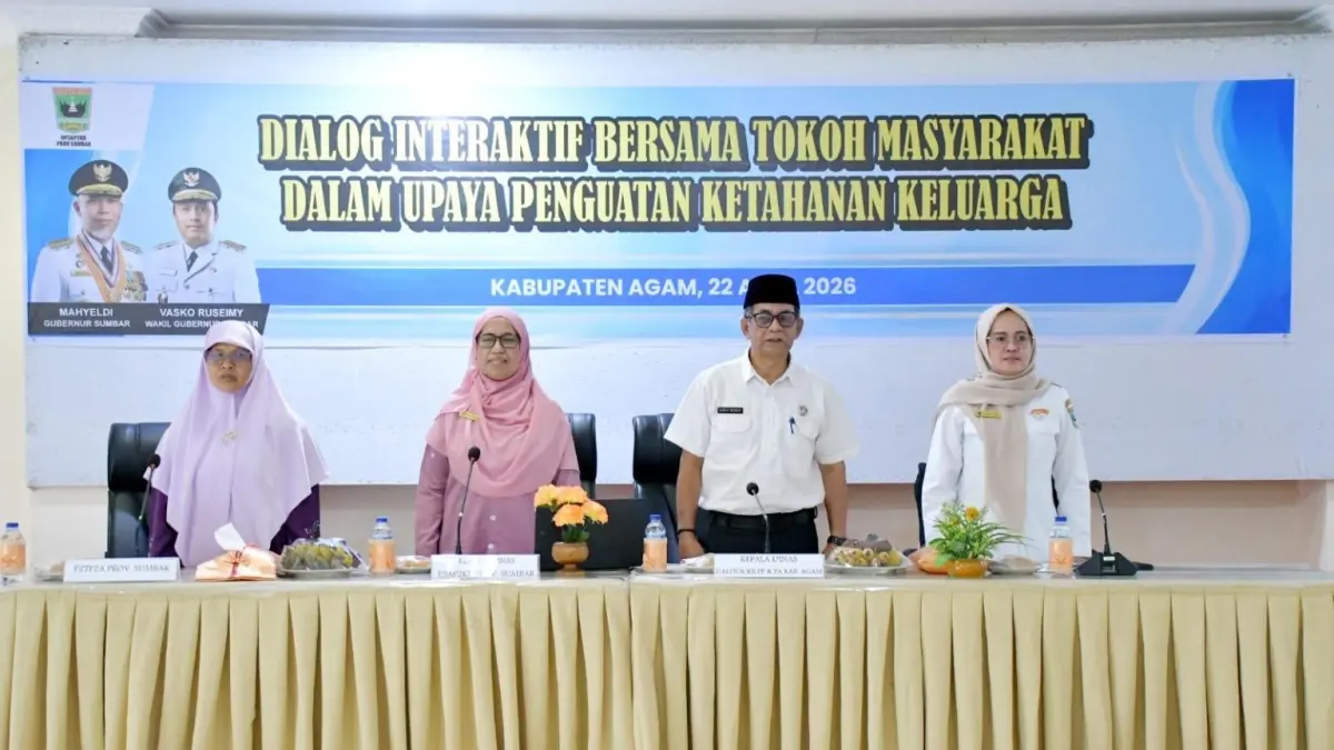 Dialog interaktif bersama tokoh masyarakat dalam upaya penguatan ketahanan keluarga di Aula Bappeda Agam, Rabu (22/4). (DOK PEMKAB AGAM)

