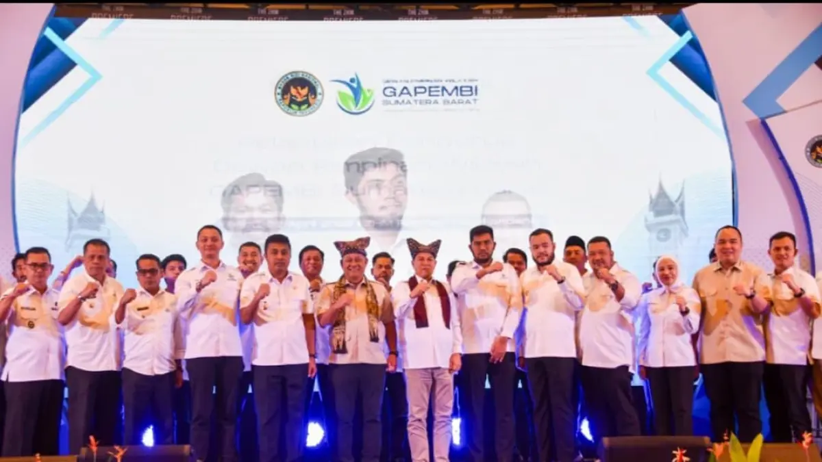 Pelantikan Pengurus DPW GAPEMBI Sumatera Barat Periode 2025–2030 resmi dilantik di The ZHM Premiere Hotel, Rabu (22/4/2026). (Foto: Prokopim)