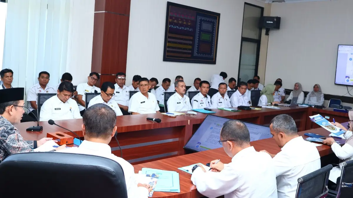 Wali Kota Payakumbuh Zulmaeta menggelar rapat pembahasan penggunaan tambahan Transfer ke Daerah (TKD) Tahun Anggaran 2026, Rabu (22/4/2026).