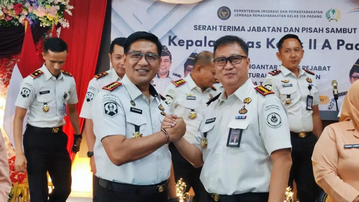 Ronaldo Davinci Talesa resmi jabat Kepala Lapas Kelas IIA Padang gantikan Junaidi Rison, Kamis (23/4/2026). (RANDI/PADEK)