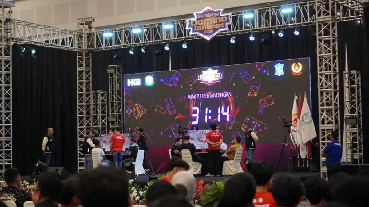 Surabaya Domino Tournament 2026 dorong omzet UMKM naik hingga 80% dan tingkat hunian hotel meningkat selama event di Grand City.