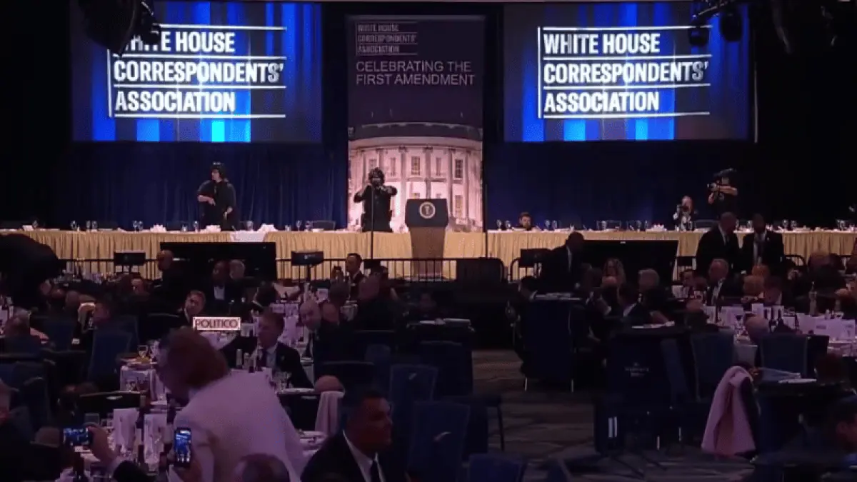 Suasana Washington Hilton lokasi White House Correspondents’ Dinner usai insiden penembakan terjadi di Washington DC.(Foto: SC Video Fox News)