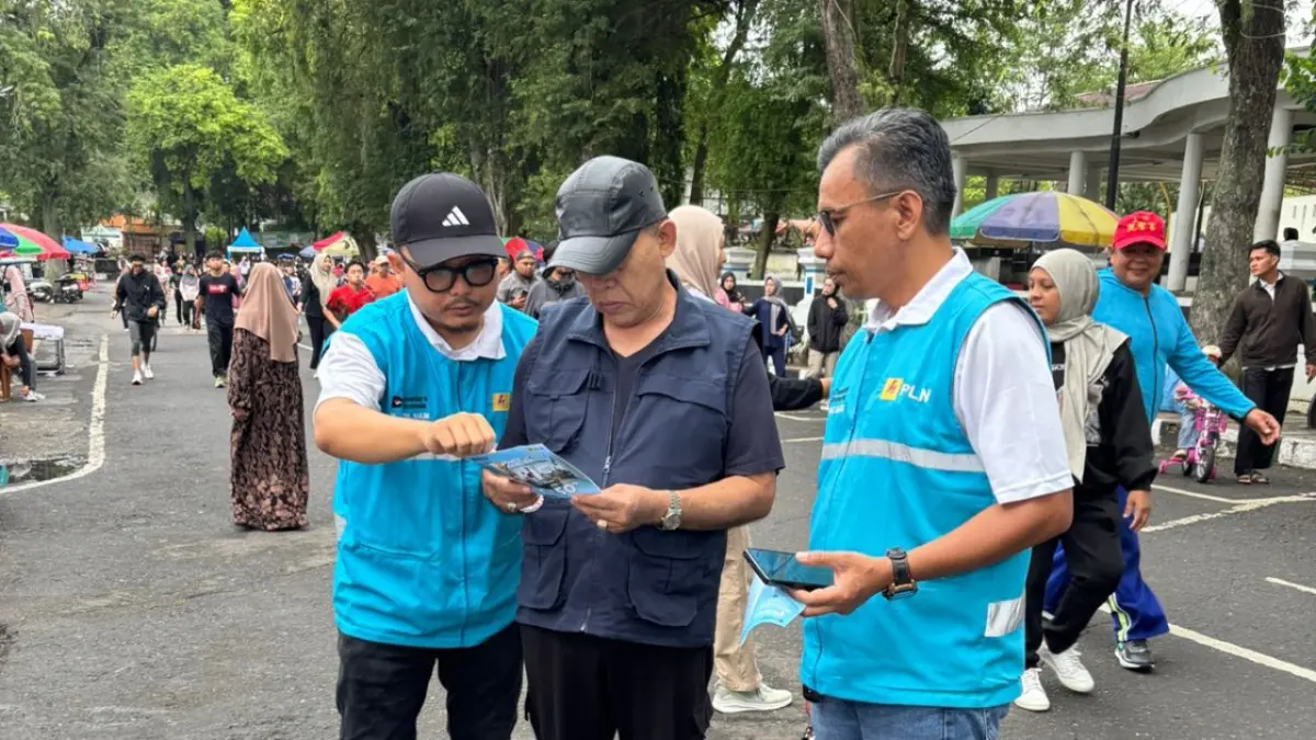 PLN UP3 Payakumbuh menggelar sosialisasi program promo tambah daya “Power Up Real” melalui kegiatan Car Free Day (CFD) di Taman Batang Agam dan Lapangan Cindua Mato, Minggu (26/4/2026).