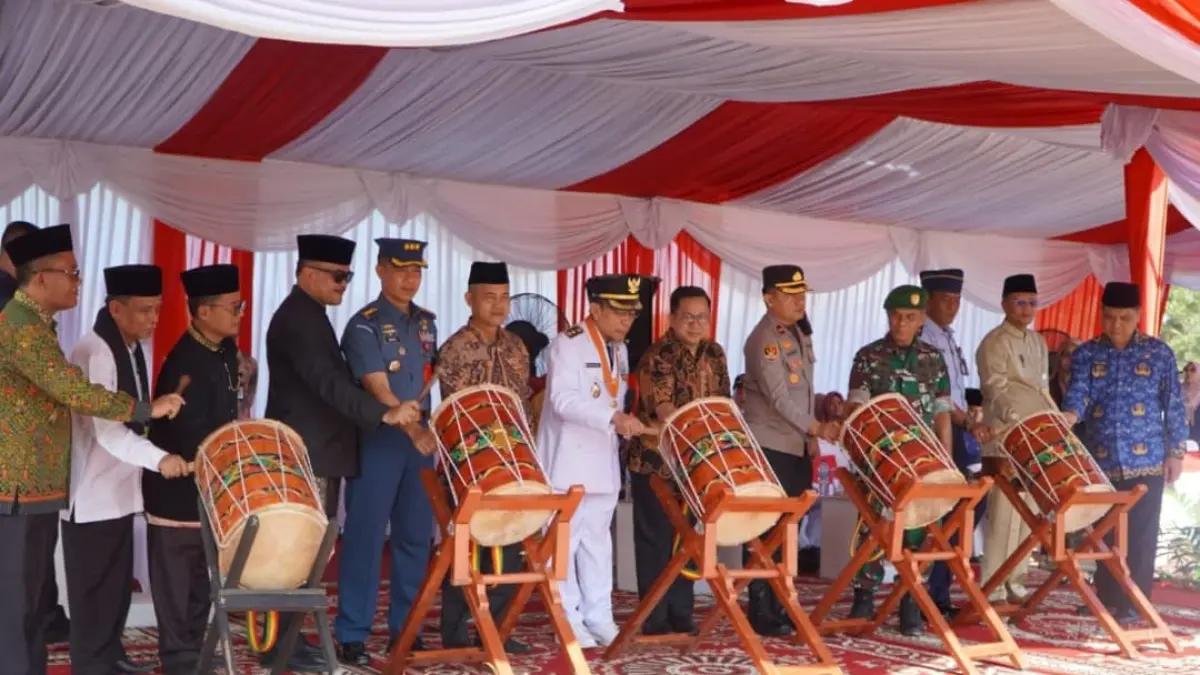 Peringatan Hardiknas dan Hari Otonomi Daerah 2026 di Lapangan Apeksi Balai Kota Padang, Sabtu (2/5/2026).(Foto: Prokopim)