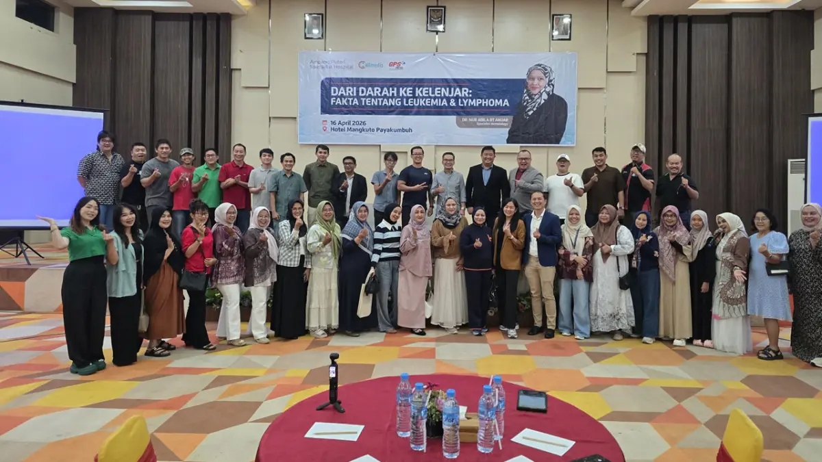 Peserta edukasi kesehatan soal leukemia dan lymphoma bersama narasumber di Hotel Mangkuto Payakumbuh, baru-baru ini.