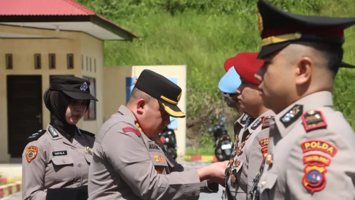 Rotasi jabatan di Polres Solok resmi digelar, Kasat Reskrim dan Kapolsek Payung Sekaki berganti. Kapolres tekankan profesionalisme dan peningkatan pelayanan publik. (DOKUMENTASI POLRES SOLOK)