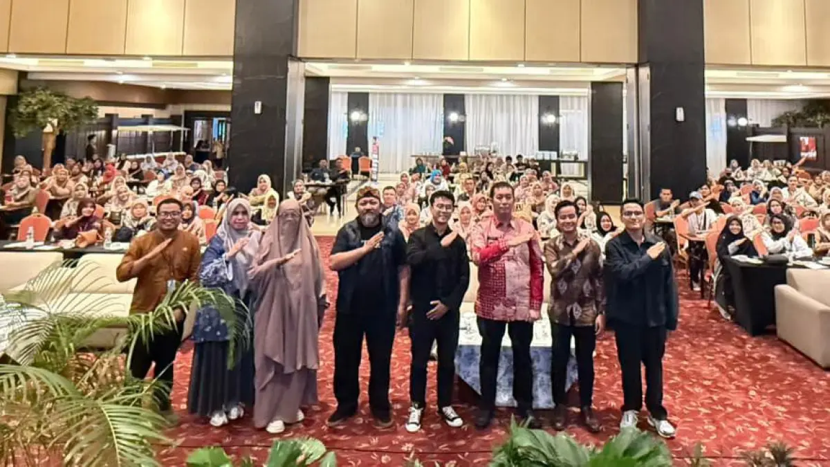 Kegiatan Kumpul Keluarga TikTok Shop dan Tokopedia Sumbar digelar di Ballroom Axana Hotel, Jumat (8/5). (DOKUMENTASI PRIBADI)