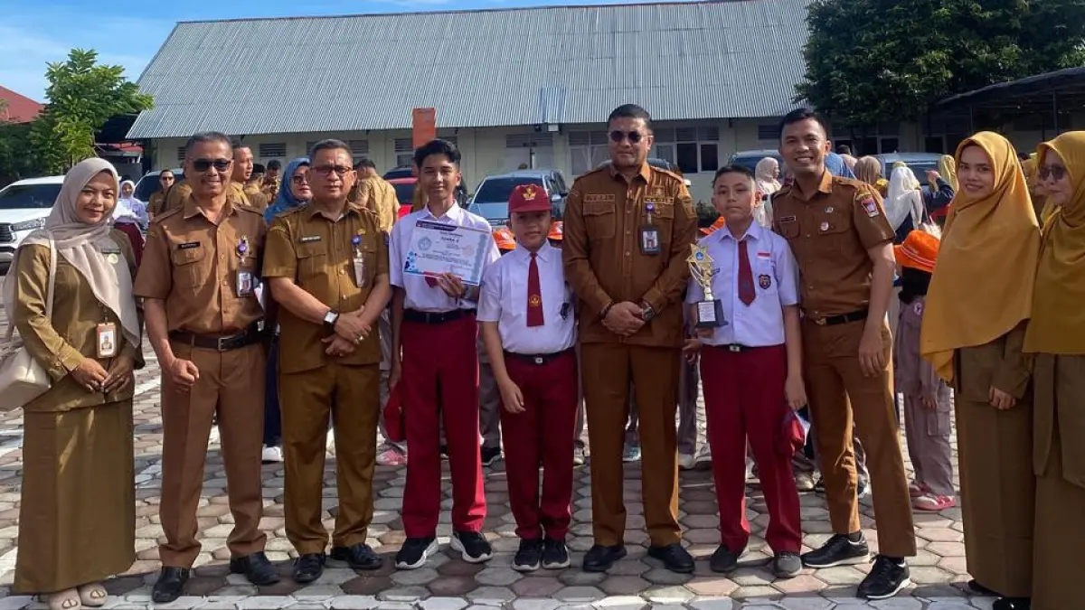 Tim cerdas cermat Kototangah berhasil meraih juara pada ajang Lomba Cerdas Cermat ( LCC) beberapa waktu lalu. (TIM LAMAN GURU)