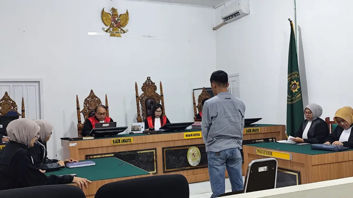 Suasana sidang kasus kebakaran Pusat Pertokoan Blok Barat Pasar Payakumbuh di Pengadilan Negeri Payakumbuh, Senin (11/5). (SY RIDWAN/PADEK)