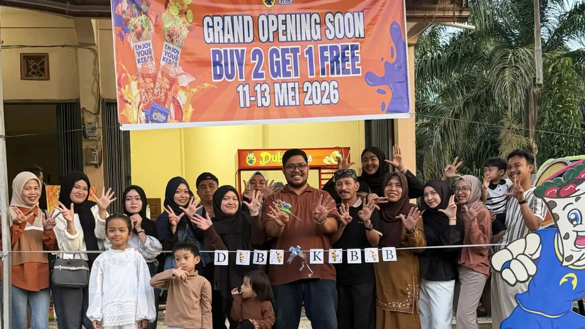 Duba Kebab Tanah Badantuang Sijunjung resmi dibuka. Cabang ke-9 milik Raka ini mencatat penjualan lebih dari 100 paket saat grand opening.