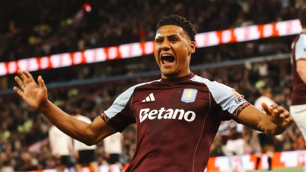 Ollie Watkins merayakan gol ke gawang Liverpool dalam kemenangan 4–2 Aston Villa di Villa Park, Sabtu (16/5/2026).(Foto: X @AVFCOfficial)