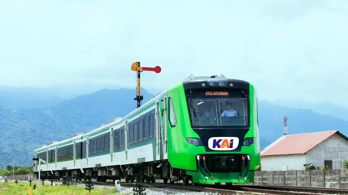 PT Kereta Api Indonesia Divisi Regional II Sumatera Barat menyiapkan 112 perjalanan kereta api lokal selama masa libur panjang dan cuti bersama pada 14 hingga 17 Mei 2026.