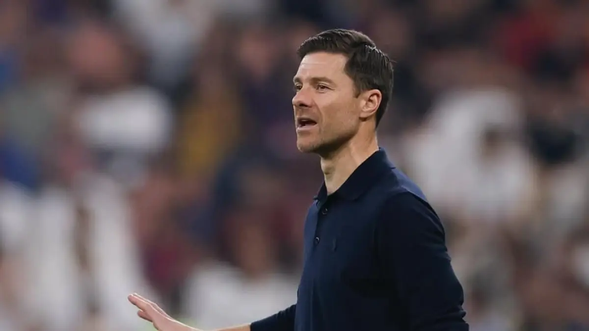 Xabi Alonso di pinggir lapangan saat masih melatih Real Madrid. Kini dia akan menjadi calon pelatih baru Chelsea musim depan.(Foto: IG @xabialonso)