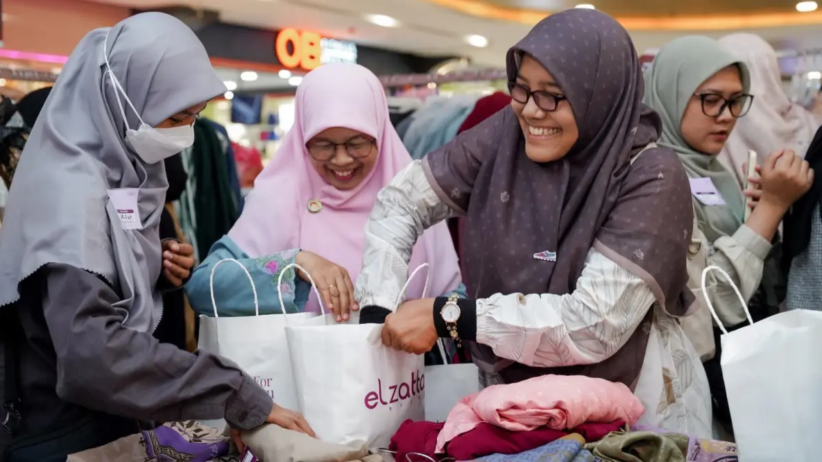 Elzatta, perusahaan fashion pilihan keluarga di Indonesia, kembali menggelar Grand Opening Store terbaru di Lantai 2 Basko City Mall pada Sabtu–Minggu (16–17/5/2026). (DOKUMENTASI ELZATTA)