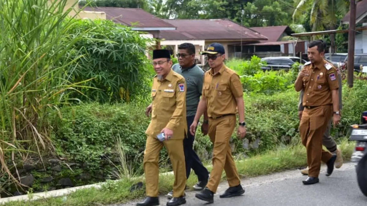 Wakil Wali Kota Padang meninjau rencana pelebaran Jalan Kurao menuju Maransi dan By Pass Air Pacah.(Foto: Prokopim)