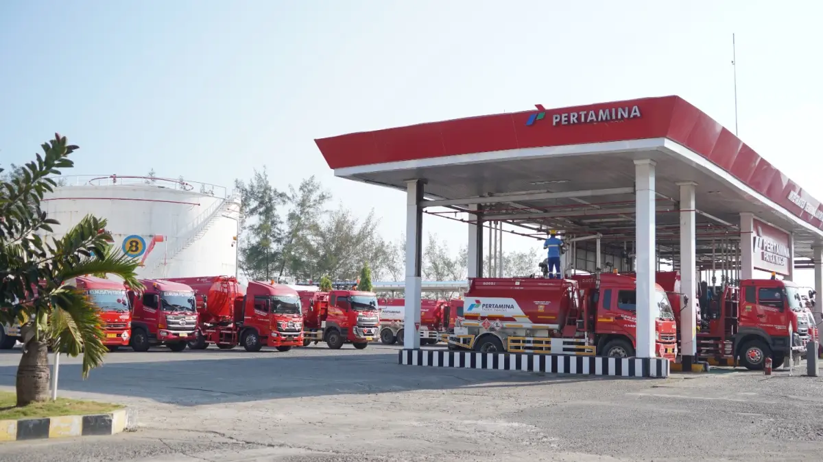 Pertamina tambah pasokan Biosolar 20 persen di Padang dan blokir ratusan kendaraan anomali untuk menjaga distribusi BBM subsidi.