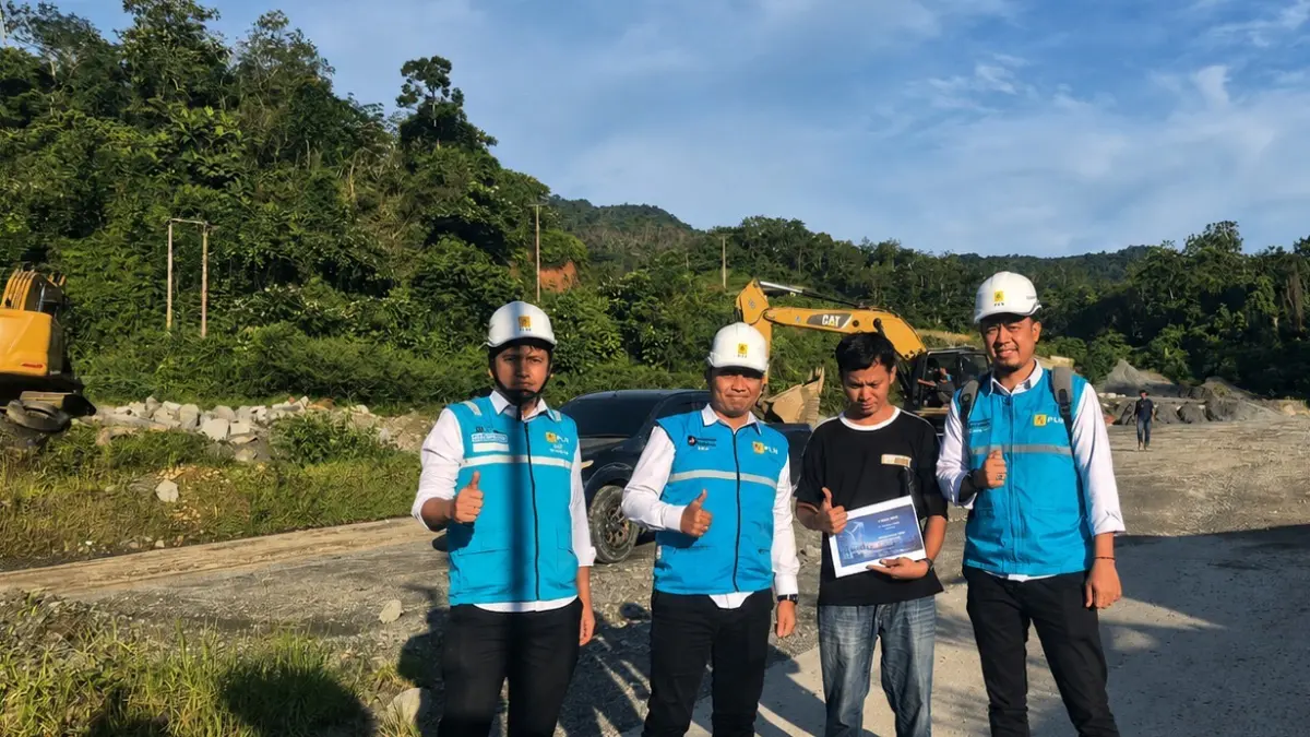 PLN dorong electric truck untuk industri batu split di Limapuluh Kota dengan potensi efisiensi biaya operasional hingga 70 persen.