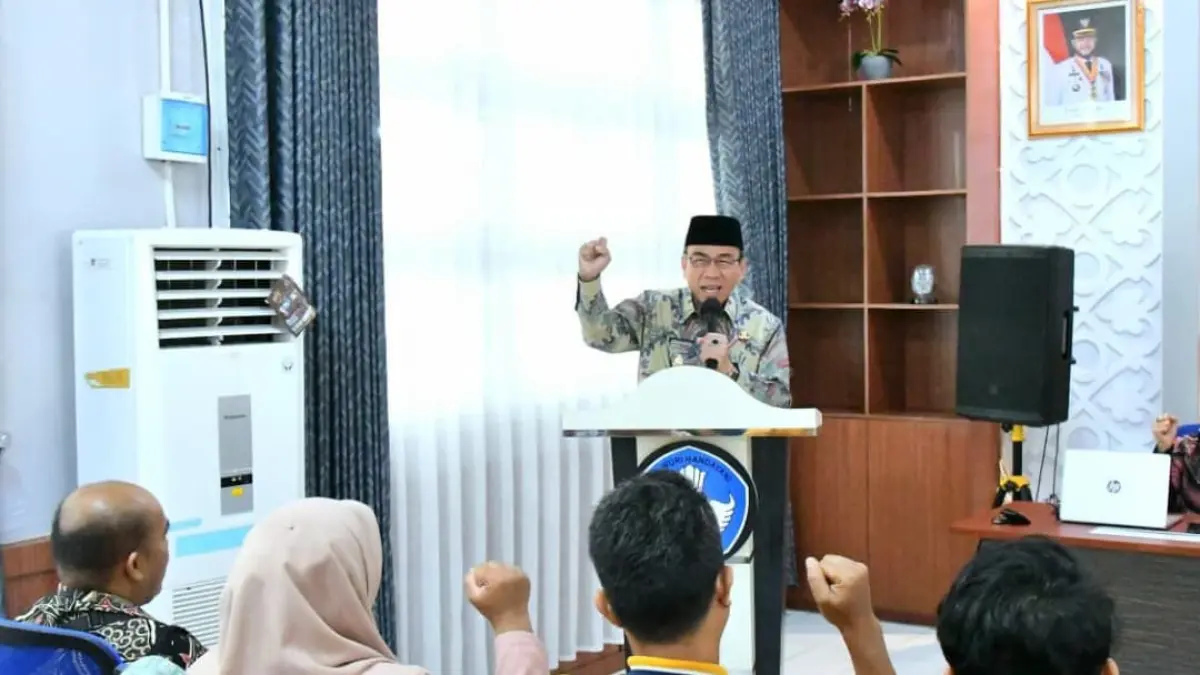 Wawako Maigus Nasir buka Workshop Peningkatan Kompetensi Operator ATS Kelurahan se-Kota Padang, di Kantor Dinas Pendidikan dan Kebudayaan, Kamis, 21 Mei 2026.(Foto: Prokopim)