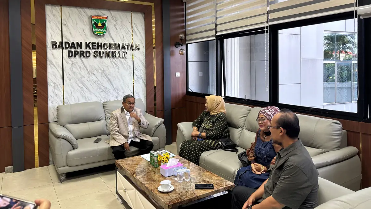 DPRD Provinsi Banten melalui BK melakukan kunjungan kerja ke DPRD Provinsi Sumatera Barat beberapa waktu lalu. (DOK DPRD SUMBAR)
