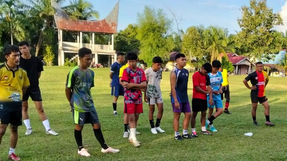 Nagari Sitiung bangkit di DCL 2026 dengan menghidupkan kembali kejayaan PS Sitiung Putra melalui kekuatan pemain lokal dan semangat baru.