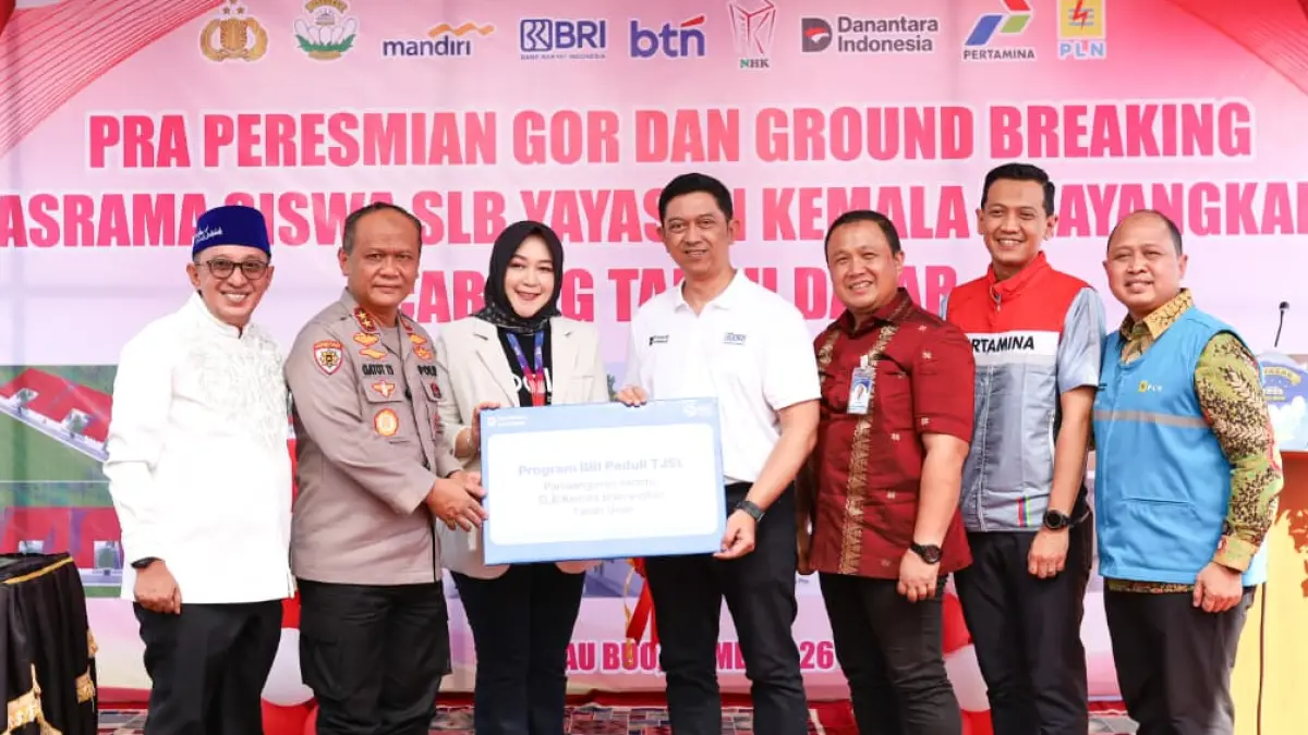 Praperesmian GOR dan peletakan batu pertama pembangunan asrama siswa SLB Yayasan Kemala Bhayangkari Cabang Tanahdatar, Jumat (22/5/2026).