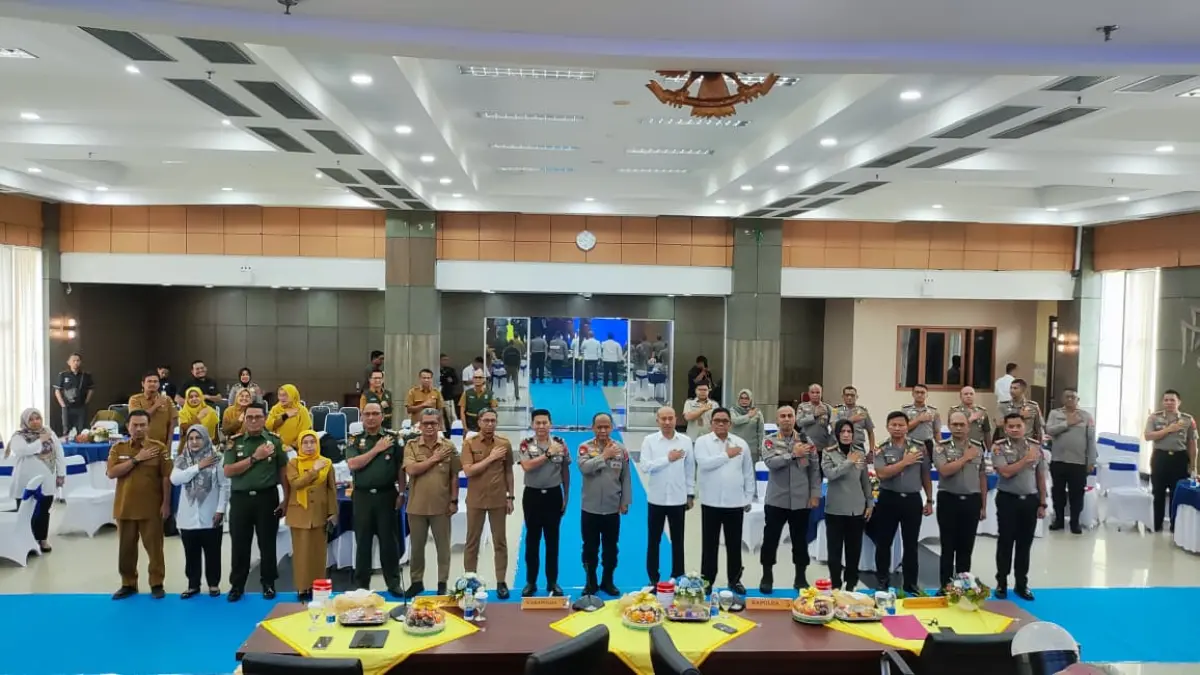Polda Sumbar gelar rakor percepatan WPR dan IPR untuk tekan PETI di Lantai IV Mapolda Sumbar, Senin (25/5/2026). (Randi/Padek)