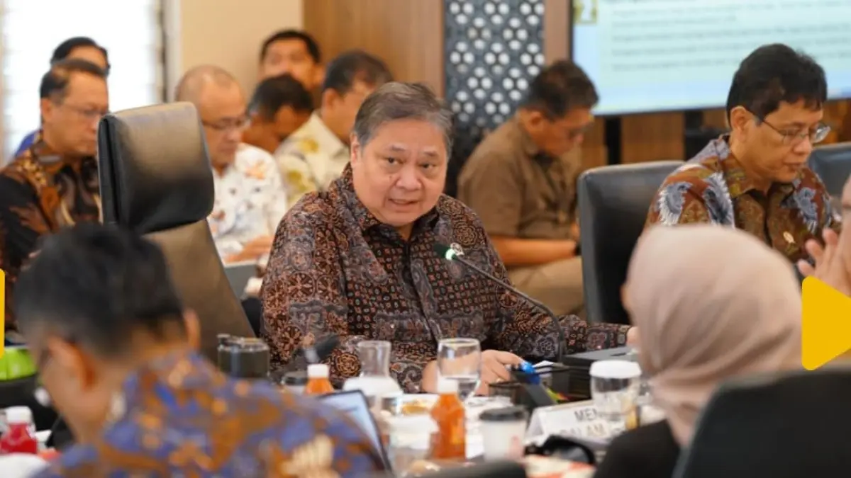Rakortas Menko Perekonomian dengan menteri terkait membahas Evaluasi Kebijakan Transformasi Budaya Kerja dan Penyiapan Paket Stimulus TW II/Semester 2 Tahun 2026 di Jakarta, Selasa (26/5).(Foto: Humas Kemenko Ekon)