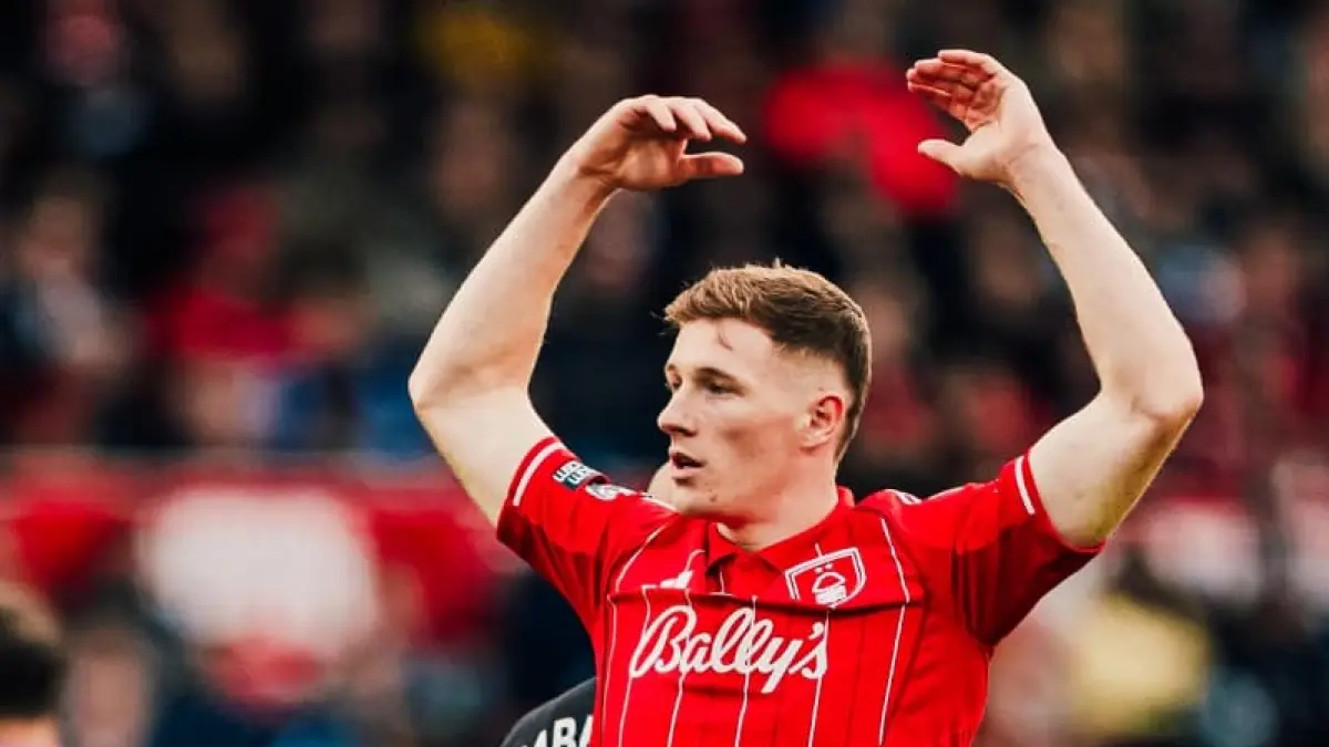Elliot Anderson dikabarkan menjadi target utama Manchester City pada bursa transfer musim panas 2026 setelah tampil impresif bersama Nottingham Forest di kompetisi Liga Inggris.(Foto: Dok. X @elljanderson)