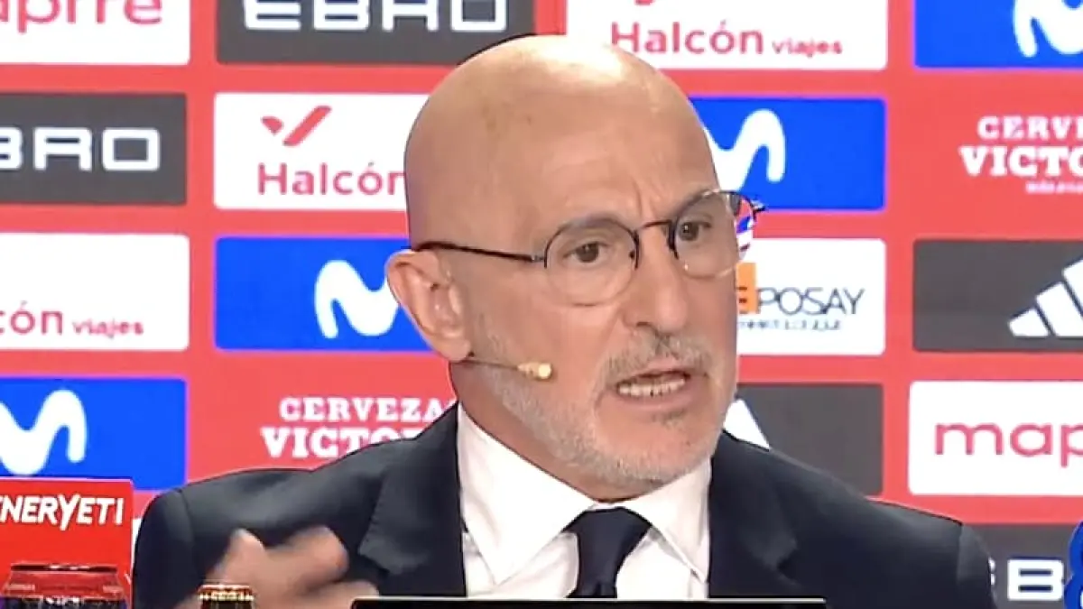 Pelatih Luis de la Fuente resmi mengumumkan skuad timnas Spanyol untuk Piala Dunia 2026 dengan kejutan besar berupa absennya seluruh pemain Real Madrid.(Foto: X @SpainIsFootball)