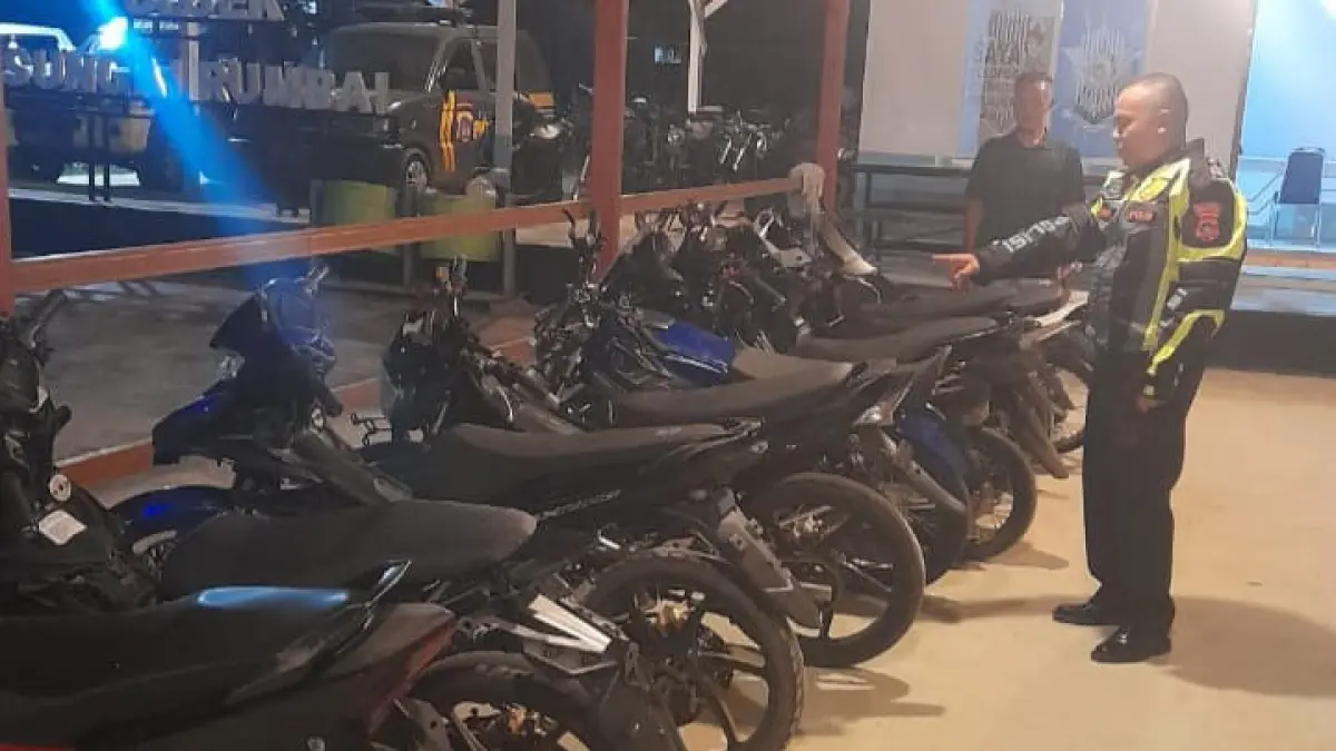 Jajaran Polsek Sungai Rumbai berhasil mengamankan tujuh unit sepeda motor tanpa nomor polisi dalam kegiatan Siaga Kontijensi dan KRYD yang digelar pada Sabtu (30/5/2026) malam. (DOKUMENTASI POLSEK SUNGAI RUMBAI)