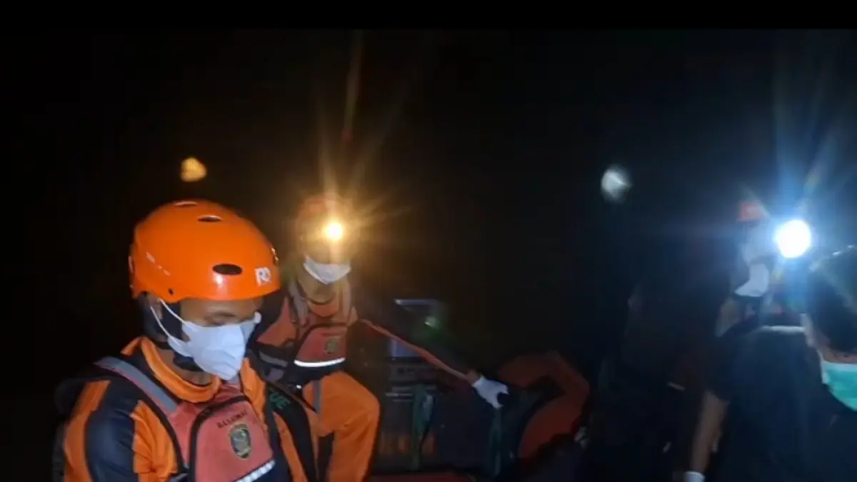 Sutrisno (58), warga Sangir Balai Janggo yang hanyut di Sungai Batang Sangir saat pasang pukek, ditemukan meninggal dunia, Selasa (2/6/2026) dini hari. (Kantor SAR Kelas A Padang)