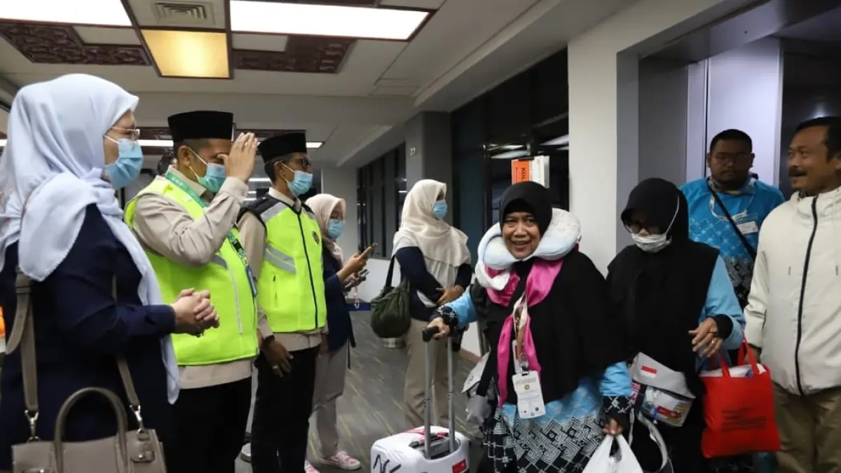 Jamaah haji Kloter 1 Debarkasi Padang tiba di Bandara Internasional Minangkabau tahun 2026.(Foto: Humas)