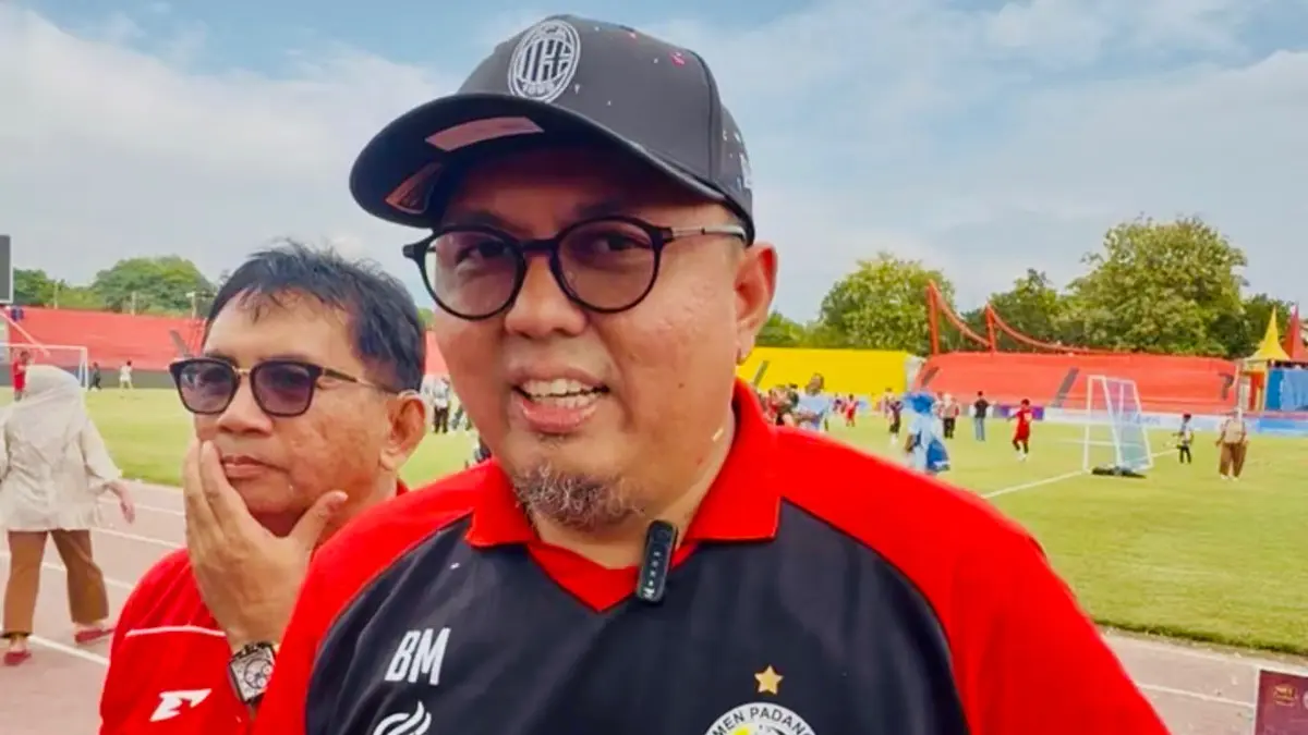 Komisaris Semen Padang FC, Braditi Moulevey. (DOKUMENTASI PRIBADI)