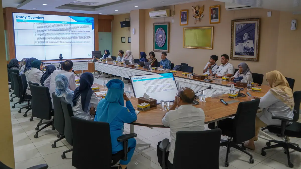 RSUP Dr. M. Djamil Padang menjalani site selection visit yang dilakukan oleh Equilab selaku CRO untuk rencana pelaksanaan uji klinis bertajuk Influenza Drug for Children, Jumat (5/6). (DOK RSUP DR M DJAMIL)