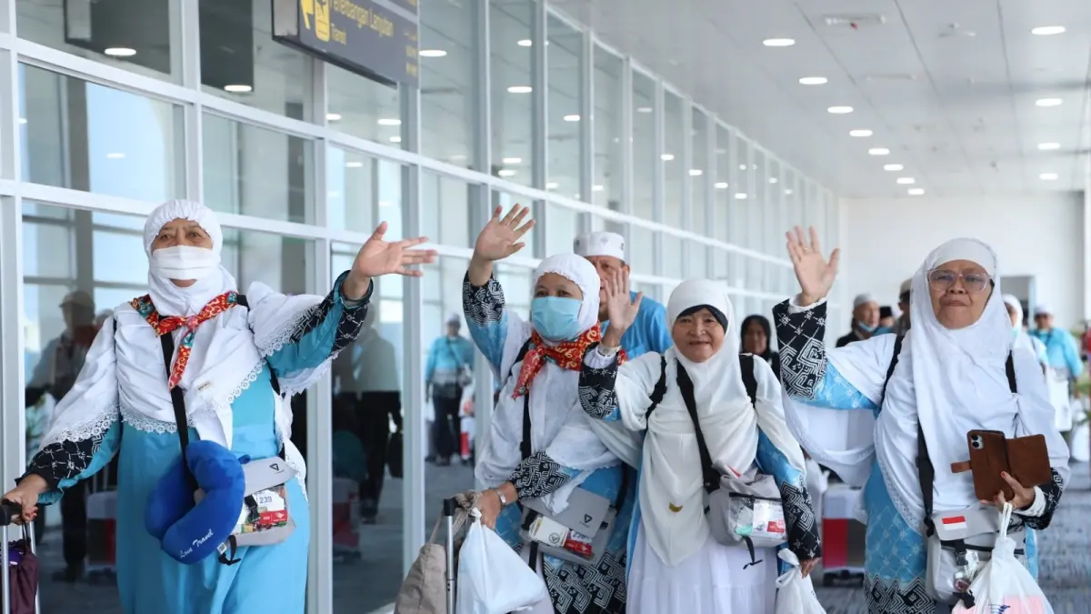 Jamaah haji Kloter 3 Debarkasi Padang tiba di BIM Padangpariaman, Sabtu (6/6). (DOK KEMENHAJ SUMBAR)