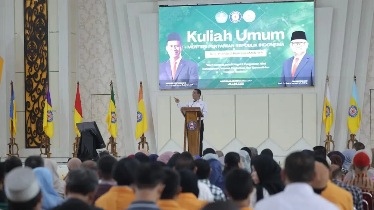 Menteri Pertanian Andi Amran Sulaiman memberikan kuliah umum di Universitas Halu Oleo Kendari Sulawesi Tenggara.(Foto: Humas)