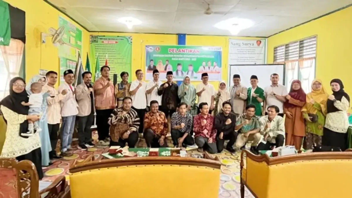 PDPM Kota Solok periode 2023-2027 resmi dilantik. Kepengurusan baru diharapkan memperkuat dakwah, mencetak kader unggul, dan berkontribusi. (DOKUMENTASI PRIBADI)