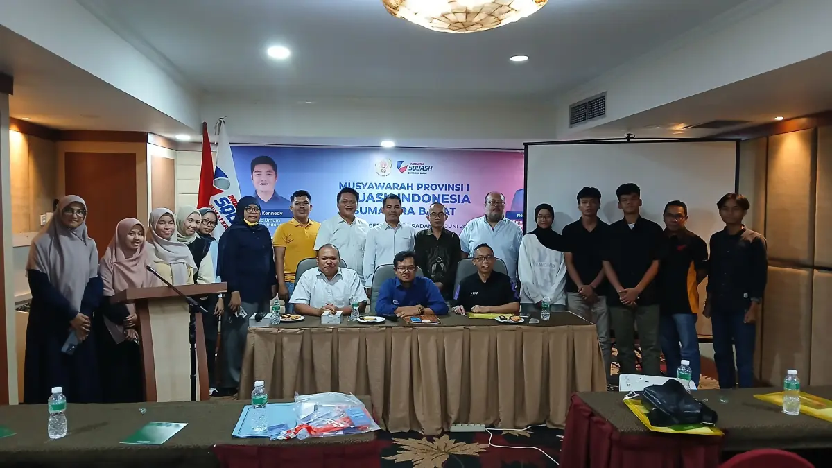 Musprov I Persatuan Squash Indonesia (PSI) Sumatera Barat resmi digelar di Hotel Pangeran City, Padang, Senin (8/6). (SUYUDI/PADEK)