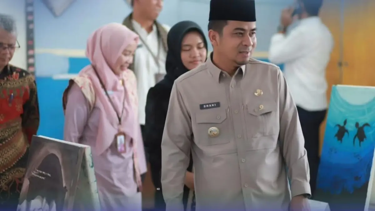 Wali Kota Solok, Dr. Ramadhani Kirana Putra, Secara resmi membuka kegiatan Ajang Kreatifitas kelas IX SMP Negeri 1 Kota Solok Tahun 2026. (TIM LAMAN GURU)