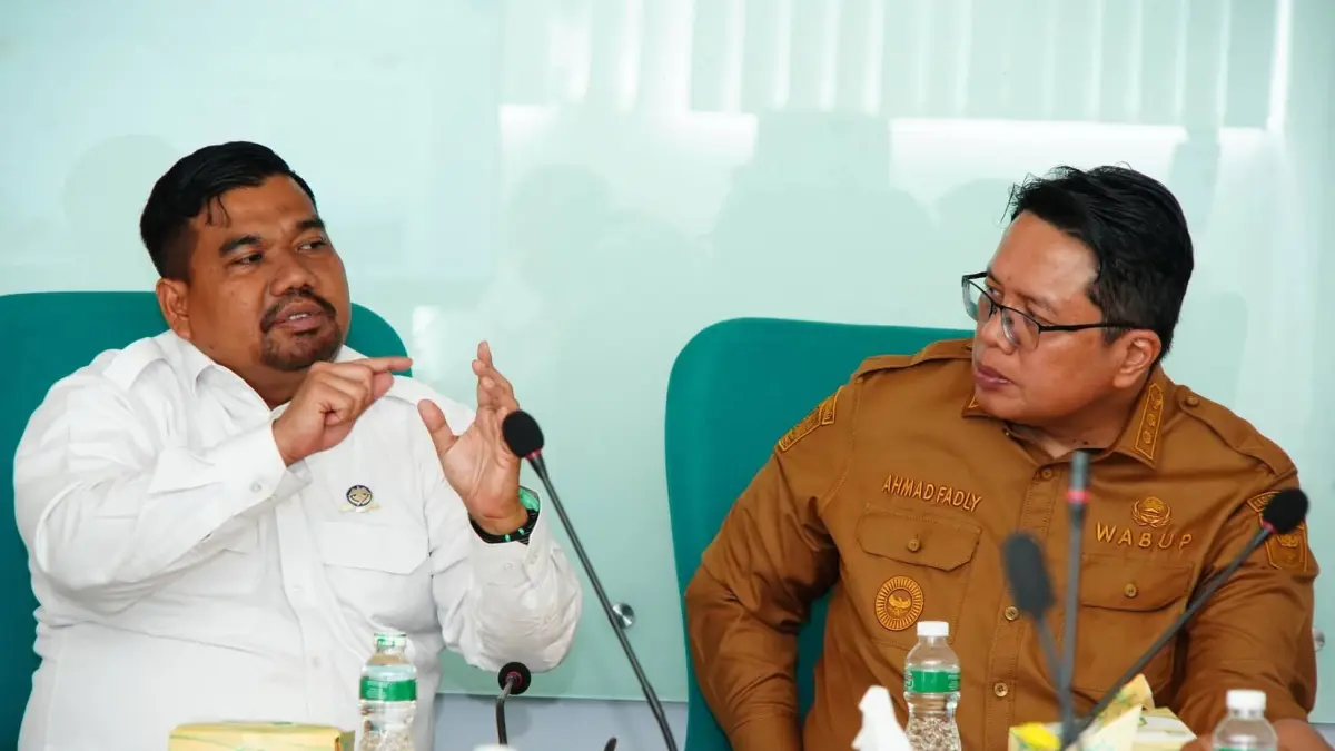 Wakil Bupati Tanahdatar Ahmad Fadly berkoordinasi dengan Kepala Balai Pengelola Transportasi Darat (BPTD) Kelas II Sumatera Barat , Deddy Gusman, Selasa (9/6/2026).