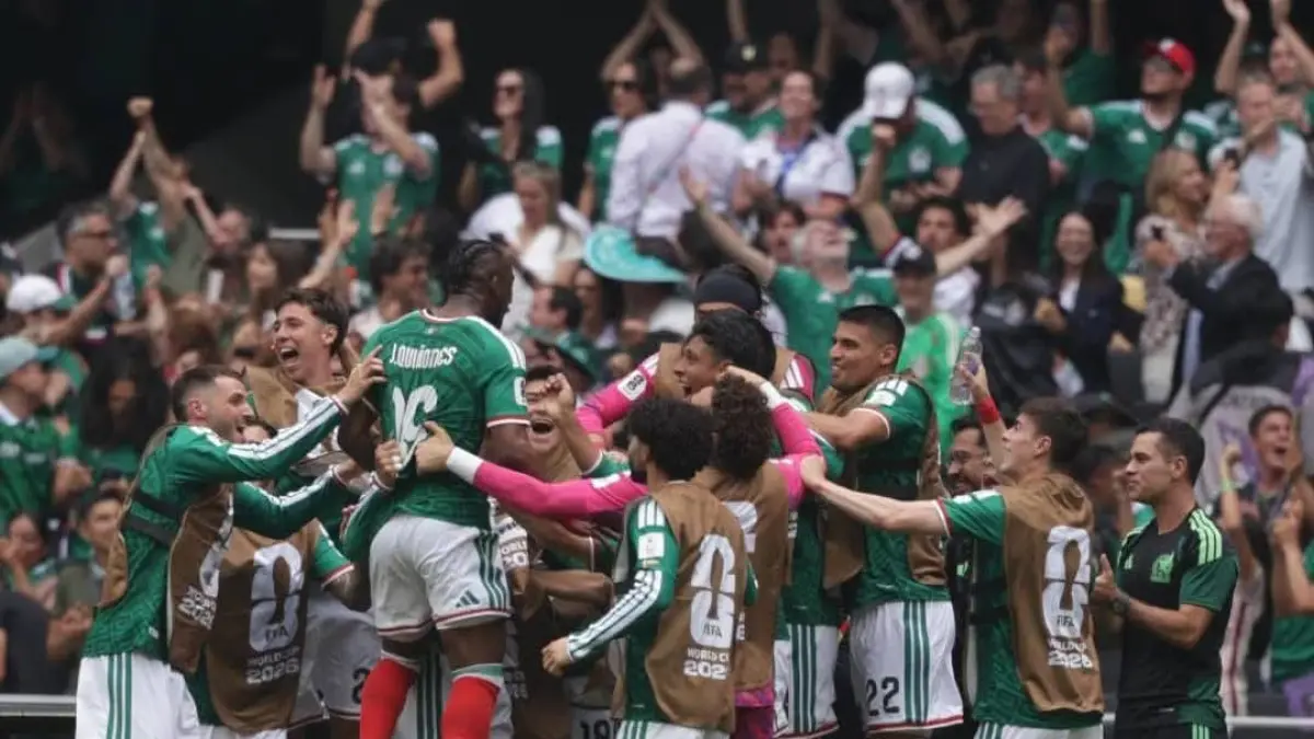 Pemain Meksiko merayakan kemenangan 2-0 atas Afrika Selatan pada laga pembuka Piala Dunia 2026.(Foto: X @selecciónmx)