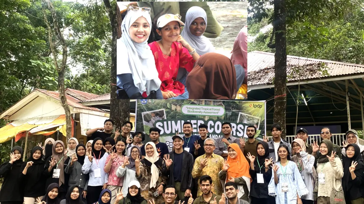 SUMMER COURSE: Peserta International Summer Course Departemen Biologi Universitas Andalas berfoto bersama saat kegiatan lapangan di Sumatera Barat. Program ini diikuti 61 peserta dari delapan negara. (Dok.Unand)