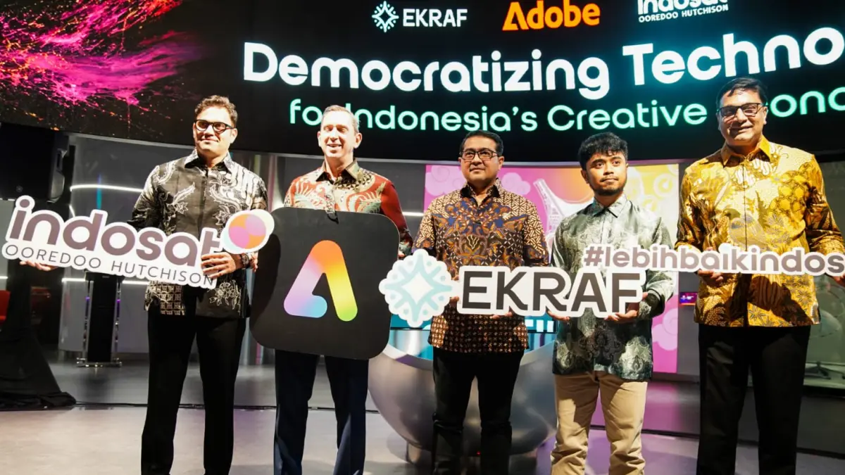 Perwakilan Indosat Ooredoo Hutchison, Adobe, dan Kementerian Ekonomi Kreatif meluncurkan kolaborasi untuk memperluas akses teknologi kreatif dan kecerdasan buatan bagi generasi muda Indonesia. 