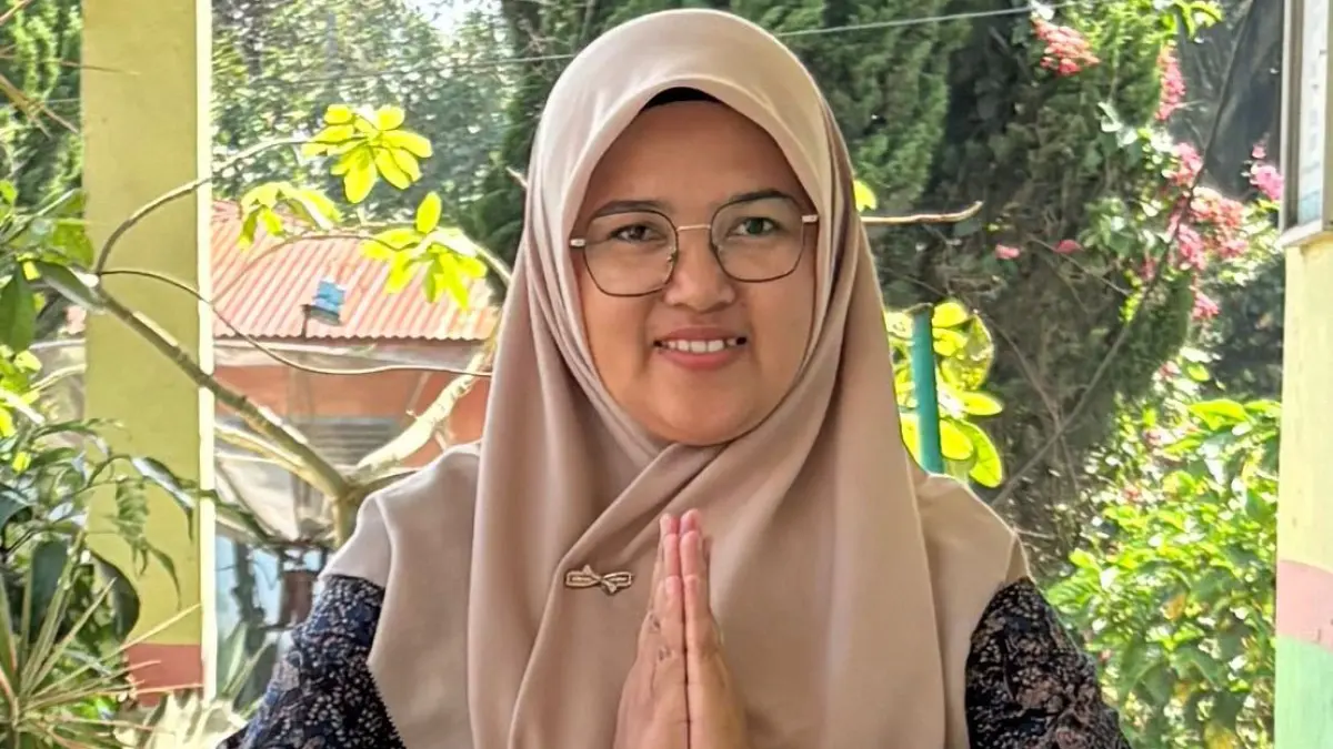 Riri Okta Delia, S.Pd I
