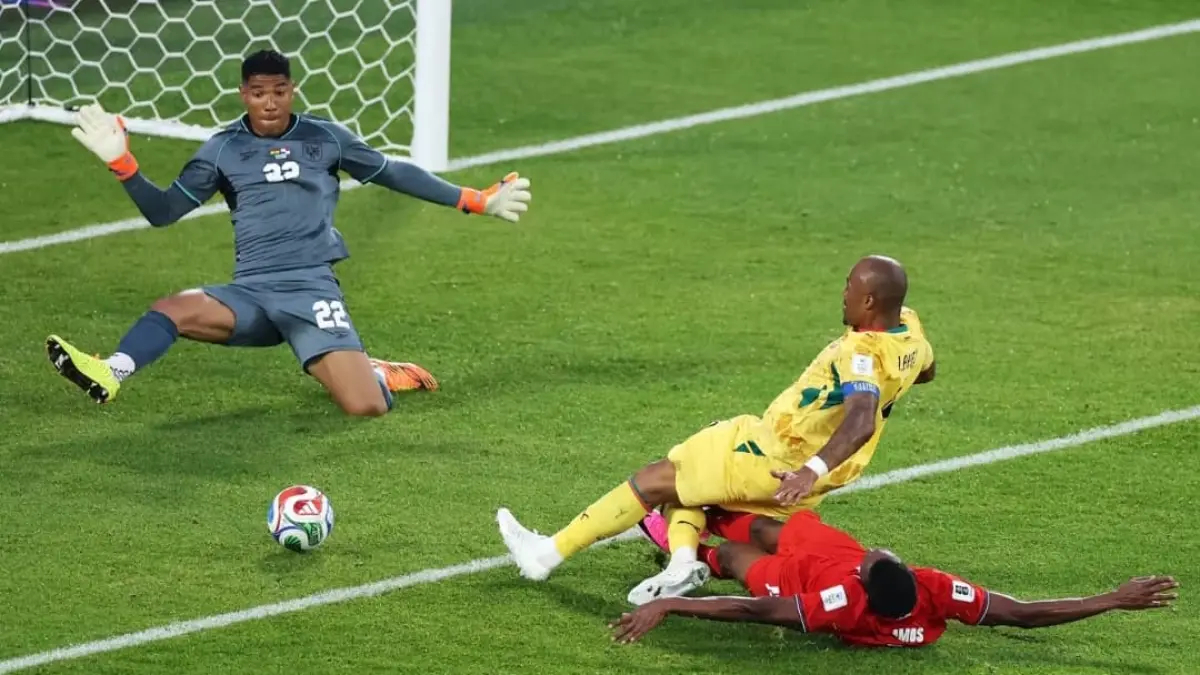 Gelandang muda berusia 20 tahun, Caleb Yirenkyi, mencetak gol tunggal kemenangan Ghana ke gawang Panama pada masa injury time babak kedua, menit ke-90+5. (Foto: FIFA)