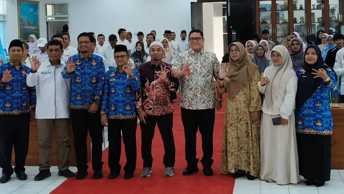 Pemkab Tanahdatar mendorong pengelolaan sampah dari sumbernya melalui optimalisasi bank sampah dan penerapan prinsip 3R. (DOKUMENTASI PEMKAB TANAHDATAR)