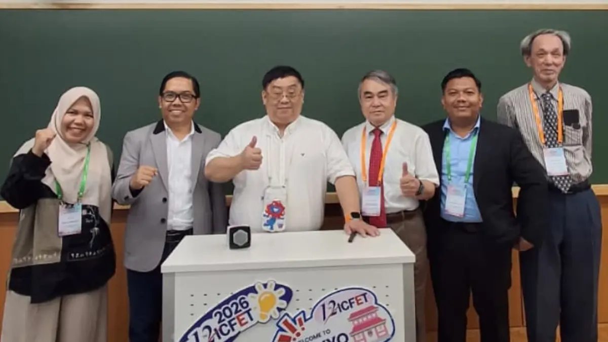 Tiga dosen Universitas Negeri Padang mempresentasikan hasil riset kecerdasan buatan pada konferensi internasional ICFET 2026 di Tokyo, Jepang.(Foto: KKPS)